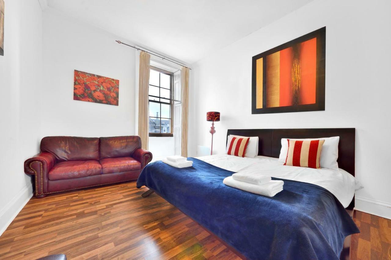 Royal Mile View Apartment Edinburgh Exterior photo